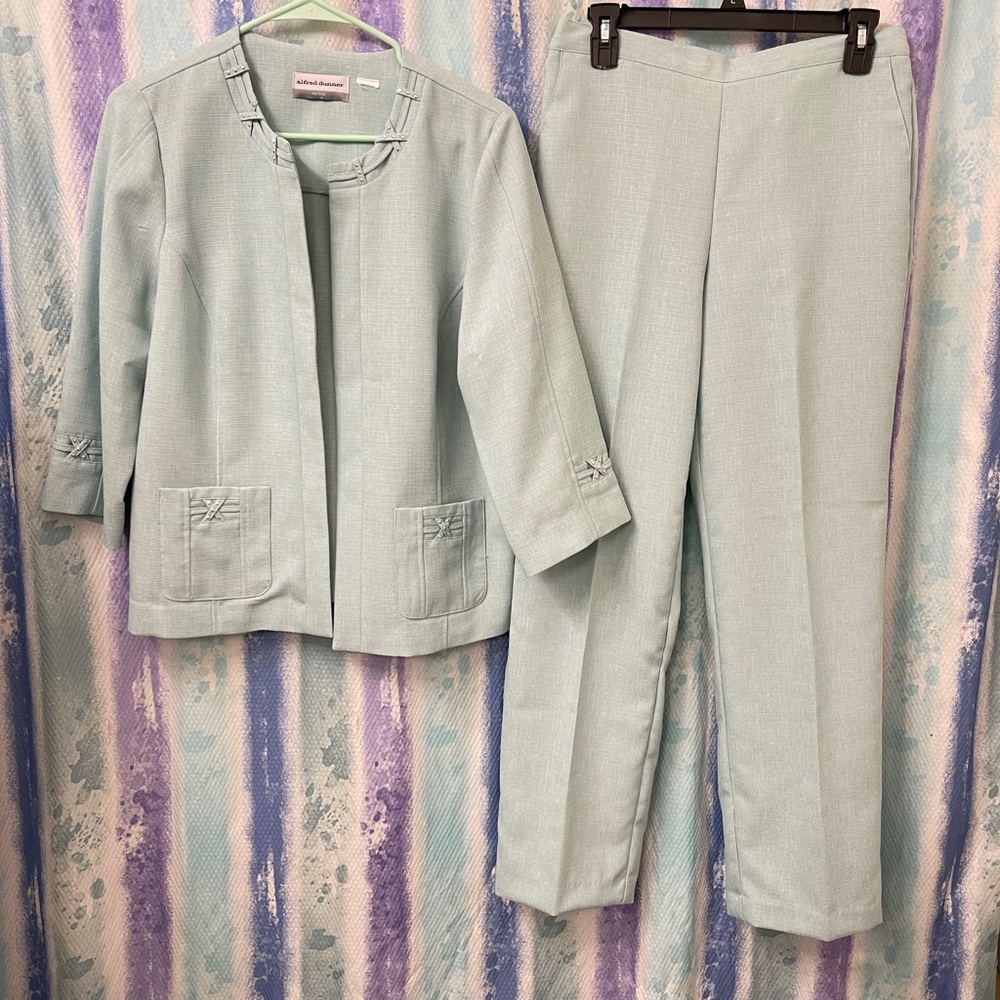Alfred dunner blazer and pant set size 10p